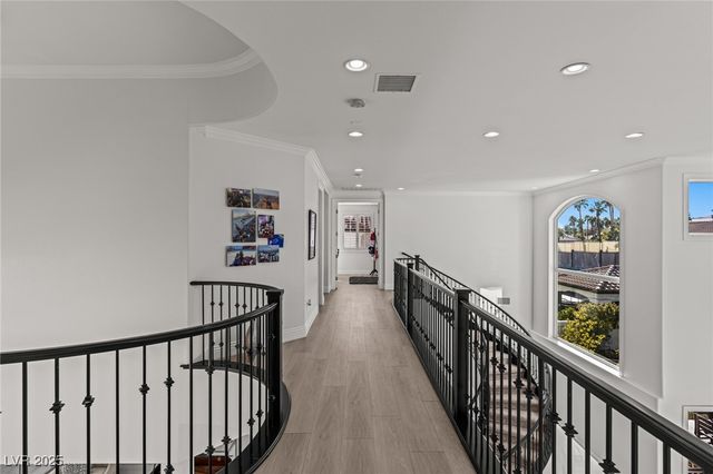 1901 Newport Bay Drive, Las Vegas, NV 89117