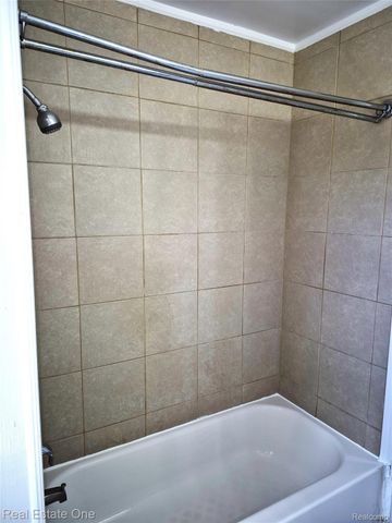 51 Elizabeth Street, River Rouge, MI 48218