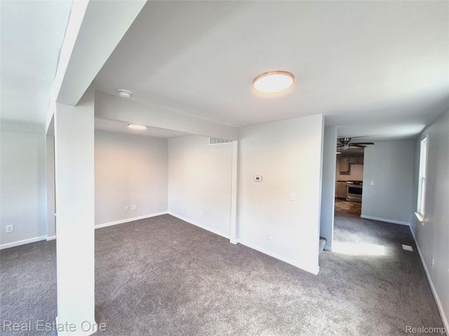 51 Elizabeth Street, River Rouge, MI 48218