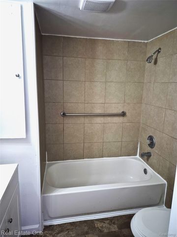 51 Elizabeth Street, River Rouge, MI 48218