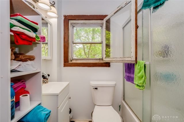 525 Ginghamsburg Frederick Road, Tipp City, OH 45371