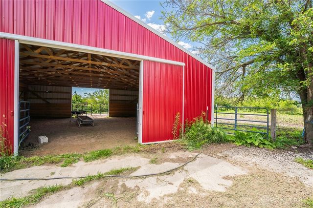 525 Ginghamsburg Frederick Road, Tipp City, OH 45371