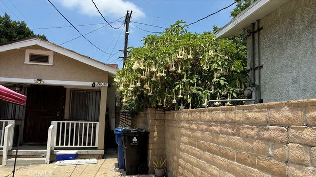 2805 Future, Los Angeles, CA 90065