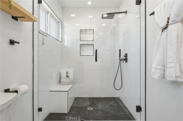 885 Tia Juana Street, Laguna Beach, CA 92651
