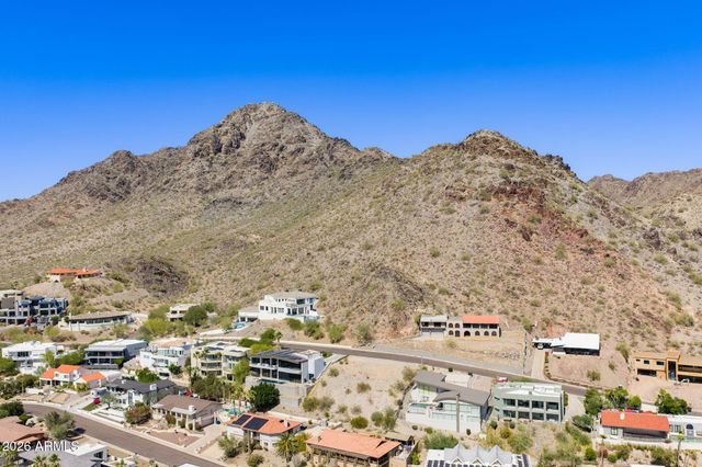 2236 E CACTUS WREN Drive, Phoenix, AZ 85020