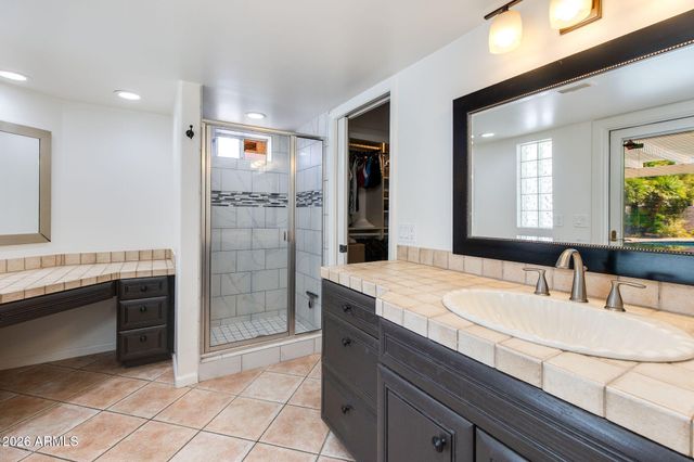 2236 E CACTUS WREN Drive, Phoenix, AZ 85020