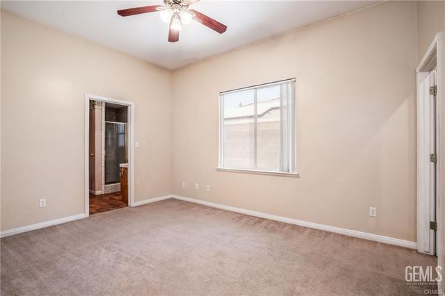 3400 Medallion Rose Avenue, Bakersfield, CA 93313