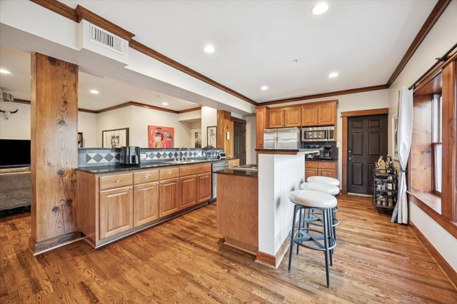 215 W Norma Street 301, Houston, TX 77009