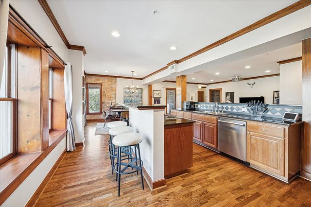 215 W Norma Street 301, Houston, TX 77009