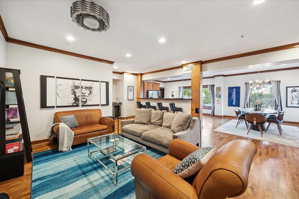 215 W Norma Street 301, Houston, TX 77009