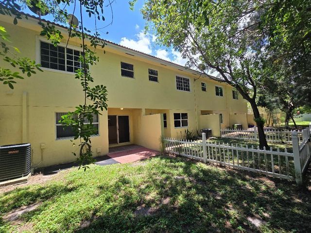 921 Imperial Lake Road, West Palm Beach, FL 33413