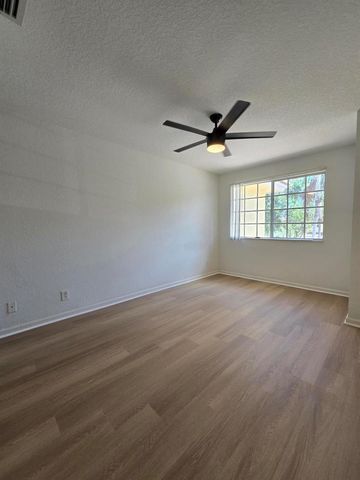 921 Imperial Lake Road, West Palm Beach, FL 33413