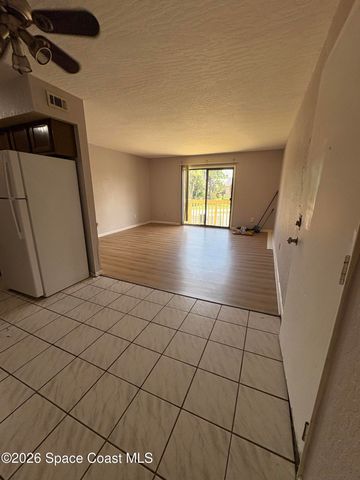 2101 Forest Knoll Drive NE 208, Palm Bay, FL 32905