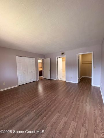 2101 Forest Knoll Drive NE 208, Palm Bay, FL 32905