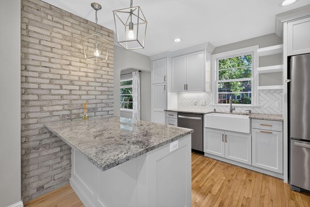 2854 Alabama Avenue S, Saint Louis Park, MN 55416