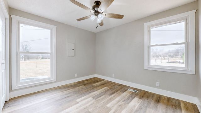 25 Phillips Rd, Lebanon, TN 37087
