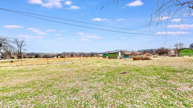 25 Phillips Rd, Lebanon, TN 37087