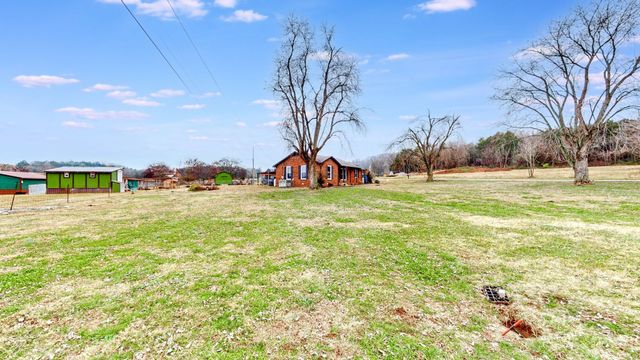 25 Phillips Rd, Lebanon, TN 37087