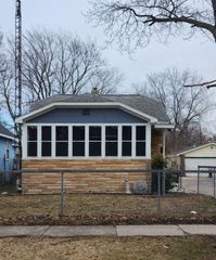 1844 Superior Street, Muskegon City, MI 49442
