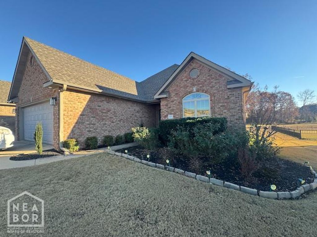 4825 Inverness Run Drive, Jonesboro, AR 72401