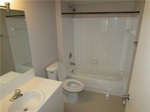 470 S Park Road 302, Hollywood, FL 33021