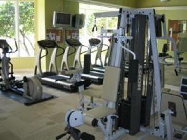 470 S Park Road 302, Hollywood, FL 33021