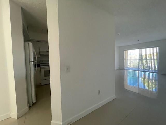 470 S Park Road 302, Hollywood, FL 33021