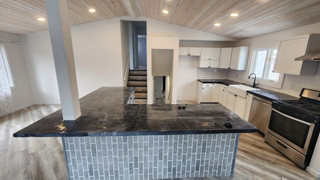 638 Calhoun Avenue, Calumet City, IL 60409