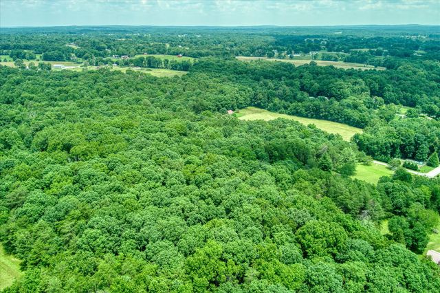 546 Buck Creek Rd, Crossville, TN 38555
