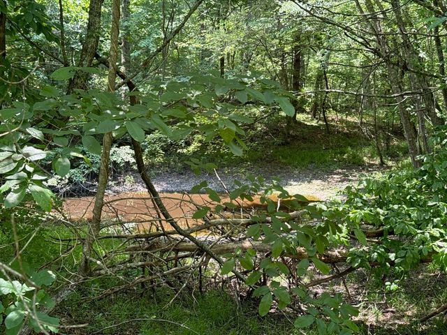 546 Buck Creek Rd, Crossville, TN 38555