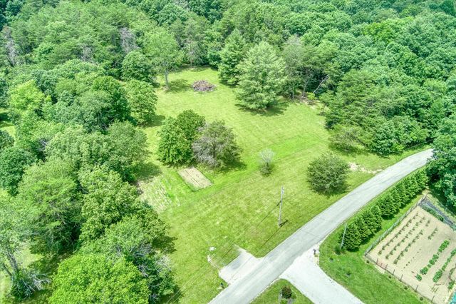 546 Buck Creek Rd, Crossville, TN 38555