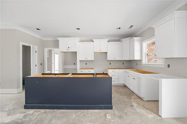 228 Avian Lane, Winston-salem, NC 27127