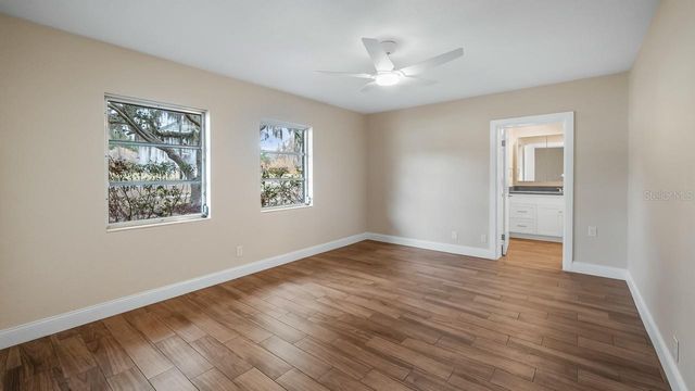 107 E MAGNOLIA AVENUE, Howey In The Hills, FL 34737