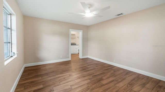 107 E MAGNOLIA AVENUE, Howey In The Hills, FL 34737