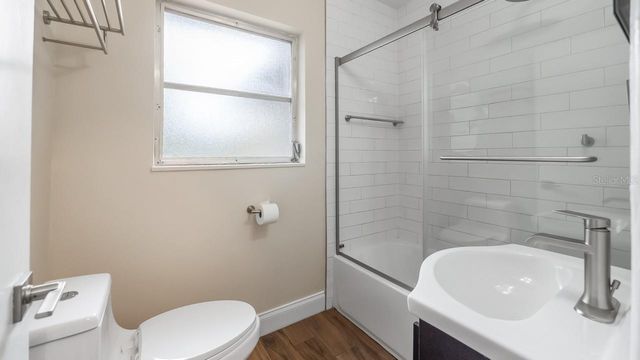 107 E MAGNOLIA AVENUE, Howey In The Hills, FL 34737