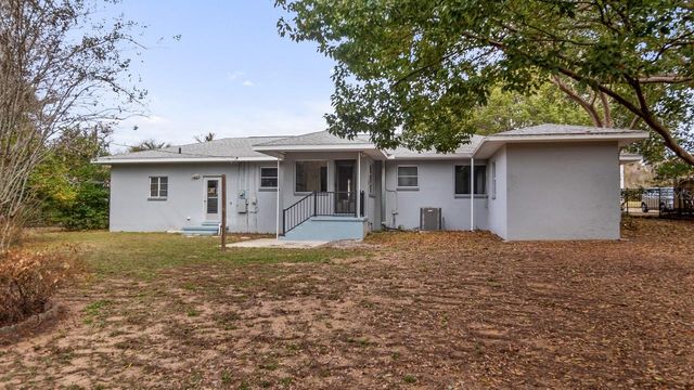 107 E MAGNOLIA AVENUE, Howey In The Hills, FL 34737