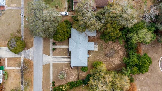 107 E MAGNOLIA AVENUE, Howey In The Hills, FL 34737