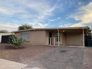6720 E Fayette Street, Tucson, AZ 85730