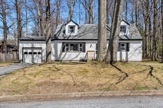 29 Hilltop Court, Colchester (colchester), VT 05446