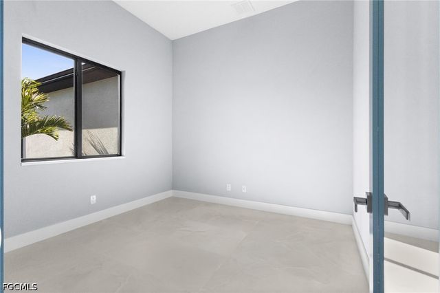 141 SW 35th AVE, Cape Coral, FL 33991