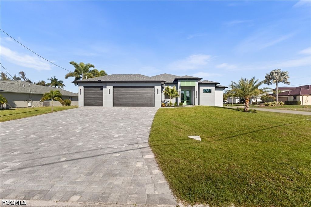 141 SW 35th AVE, Cape Coral, FL 33991