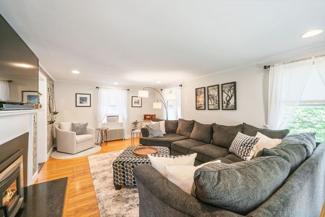 32 Anawan Road, North Attleboro, MA 02760