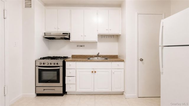 41-50 78th Street 319, Elmhurst, NY 11373