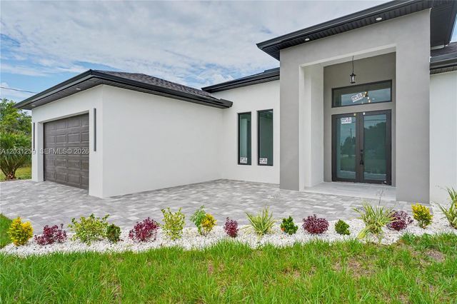 3500 NE 17th Place, Cape Coral, FL 33909