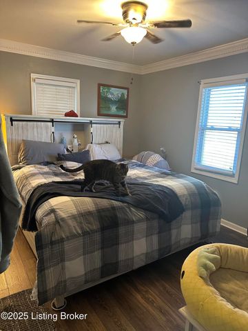 6810 Greenwood Rd, Louisville, KY 40258