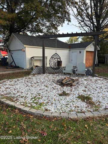 6810 Greenwood Rd, Louisville, KY 40258