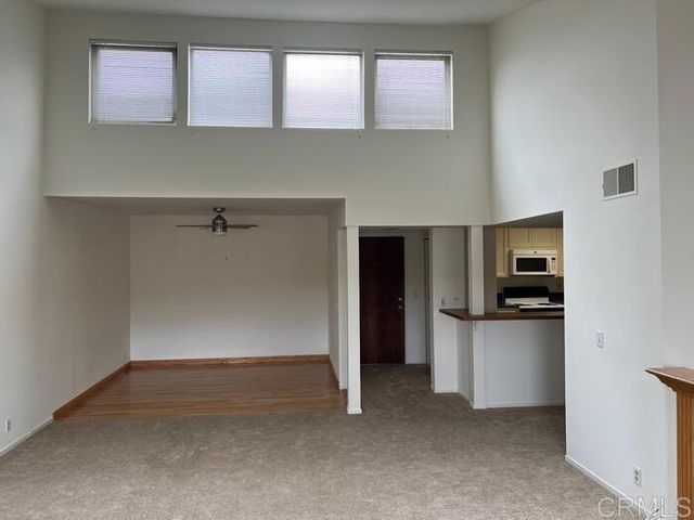 2625 Pirineos Way 323, Carlsbad, CA 92009