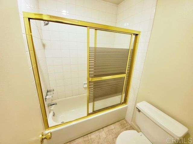 2625 Pirineos Way 323, Carlsbad, CA 92009