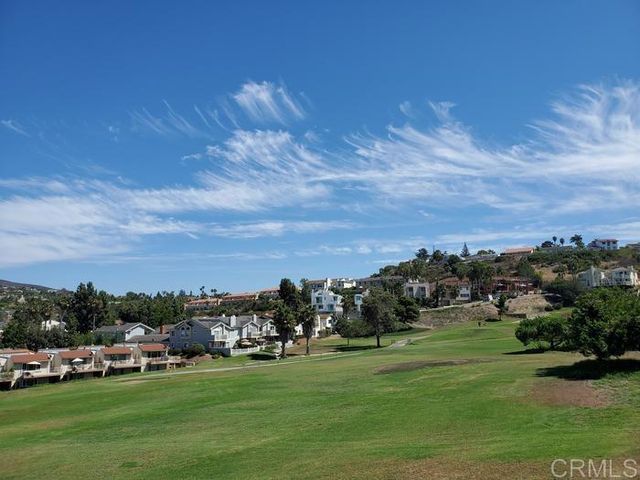 2625 Pirineos Way 323, Carlsbad, CA 92009