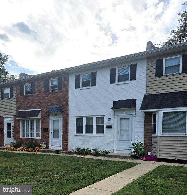 12 WOODLAND AVENUE AVE, Hatboro, PA 19040